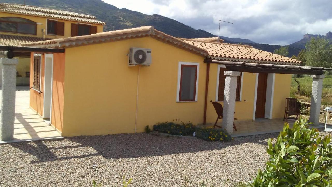 Agriturismo Donnolu Tertenìa Exteriör bild